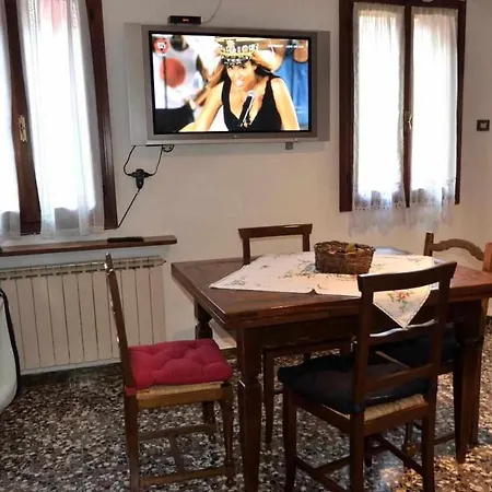 Alla Cerva Tradizionale Casa Veneta Vista Fiume Apartamento